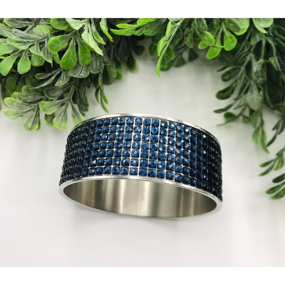 Swarovski Bracelet cuff with Navy gems